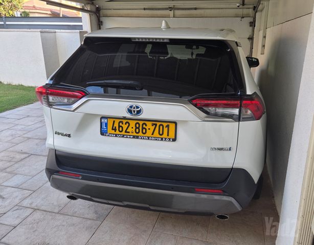 טויוטה RAV4