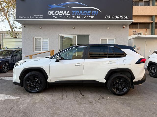 טויוטה RAV4