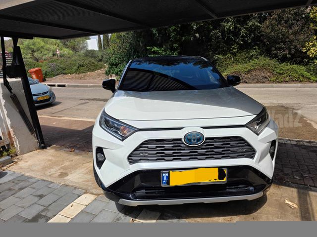 מודעת רכב טויוטה RAV4