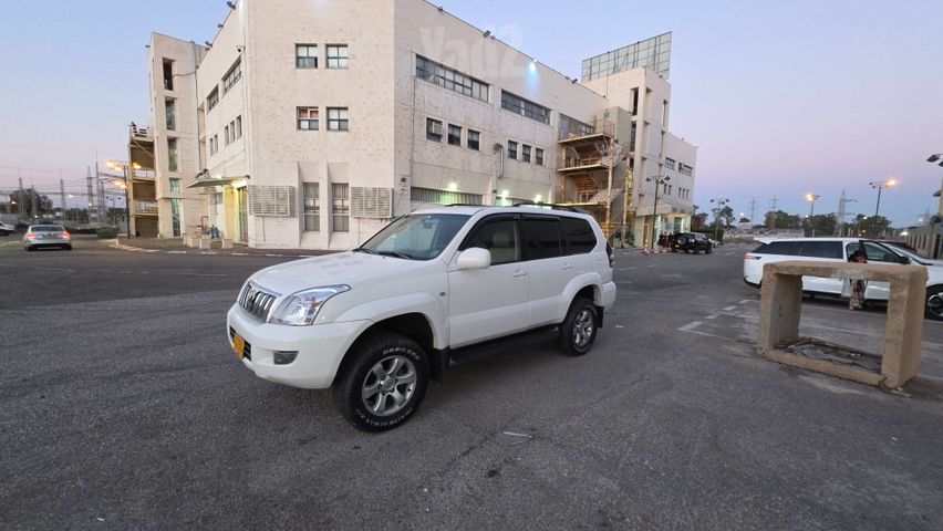 טויוטה לנד קרוזר