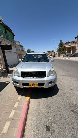 מודעת רכב טויוטה לנד קרוזר