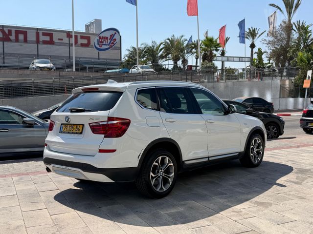 ב מ וו X3