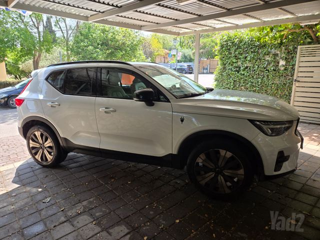 וולוו XC40