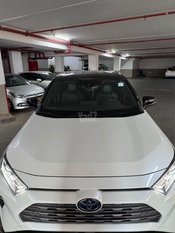 טויוטה RAV4
