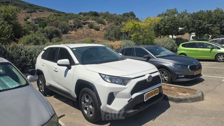 מודעת רכב טויוטה RAV4