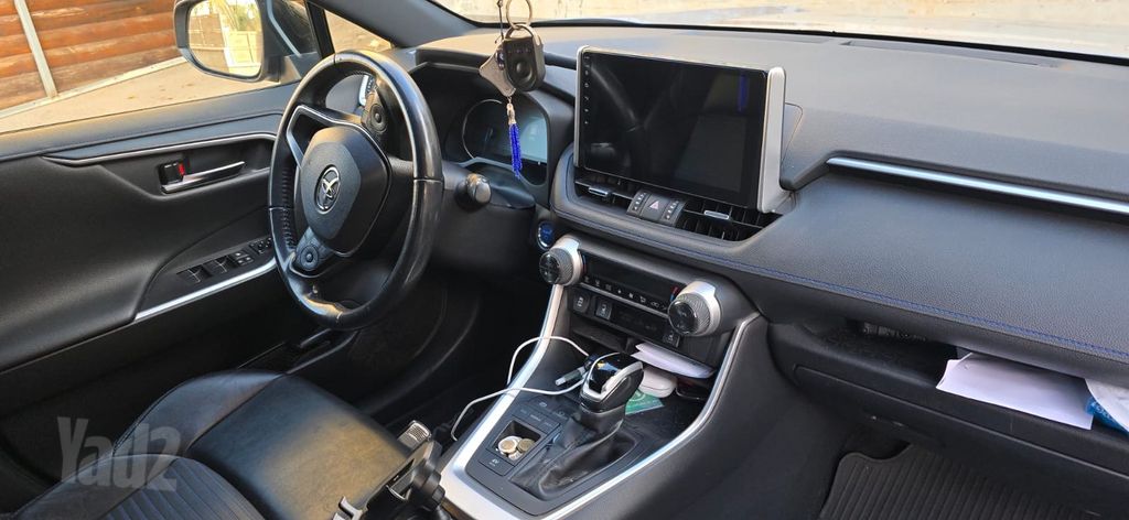 מודעת רכב טויוטה RAV4