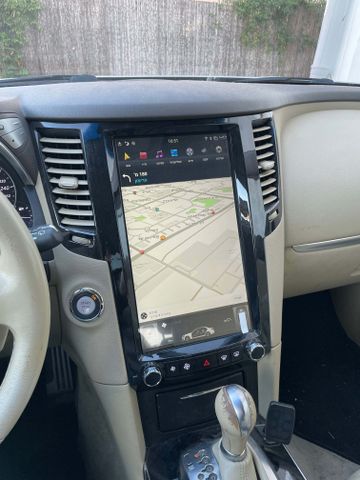 אינפיניטי QX70