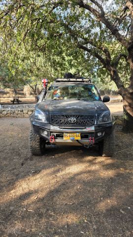 טויוטה לנד קרוזר