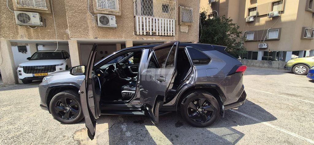 מודעת רכב טויוטה RAV4
