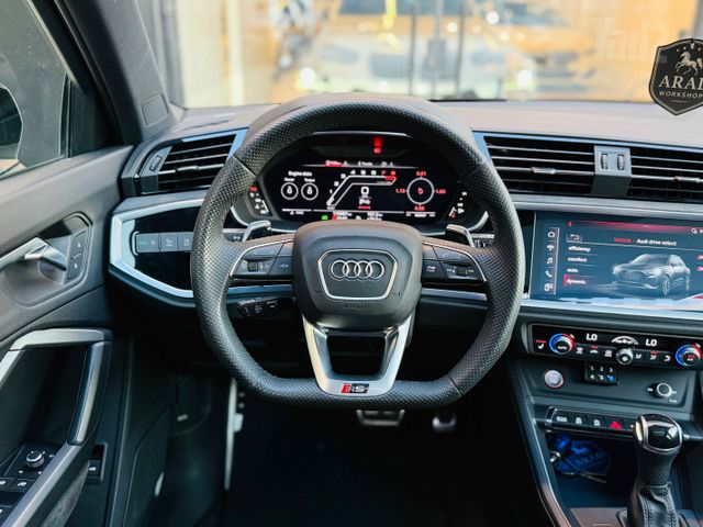 אאודי RS Q3