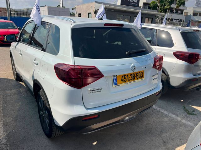 סובארו קרוסטרק
