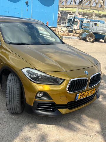 ב מ וו X2