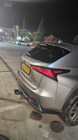 לקסוס NX