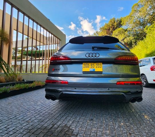אאודי SQ7