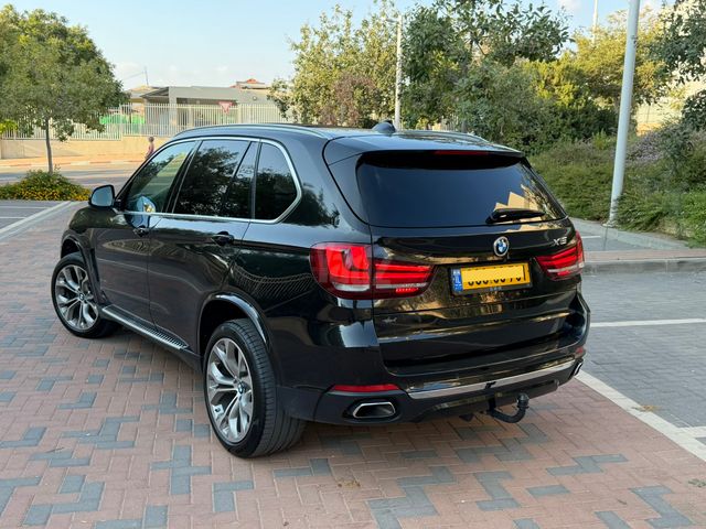 ב מ וו X5