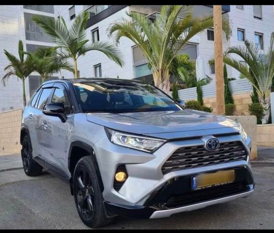 מודעת רכב טויוטה RAV4