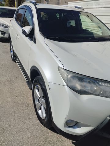 טויוטה RAV4