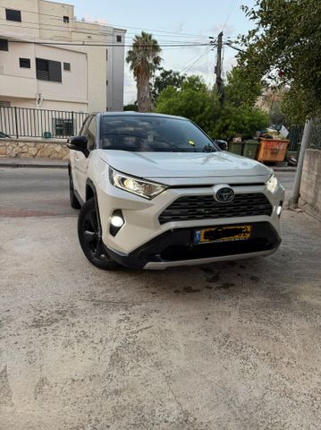 מודעת רכב טויוטה RAV4