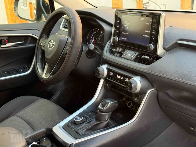טויוטה RAV4