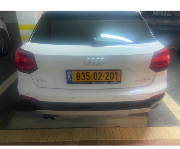 אאודי Q2