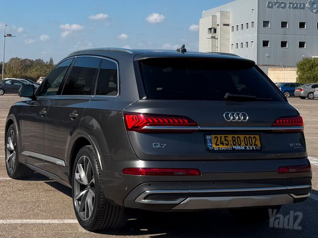 אאודי Q7