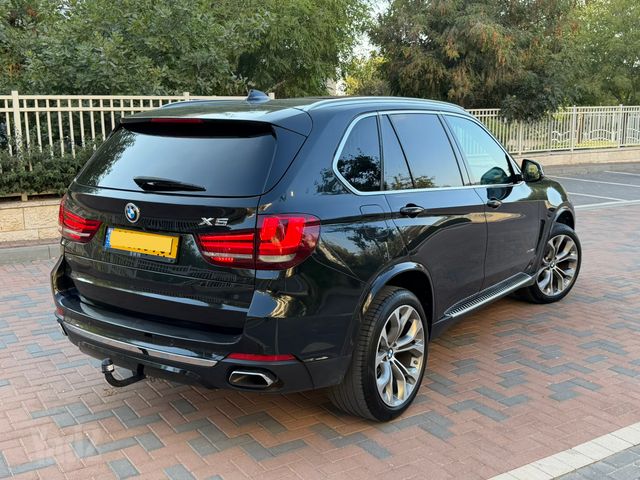 ב מ וו X5