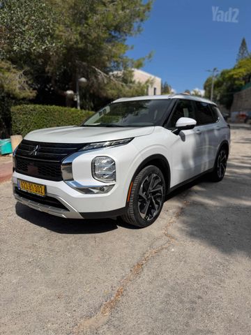 מיצובישי אאוטלנדר