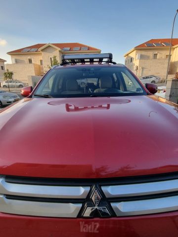 מיצובישי אאוטלנדר