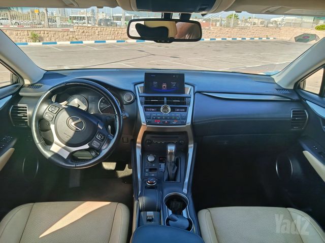 לקסוס NX