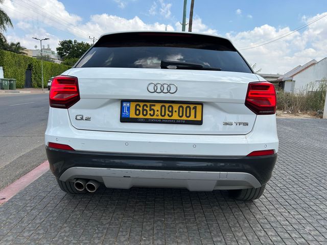 אאודי Q2