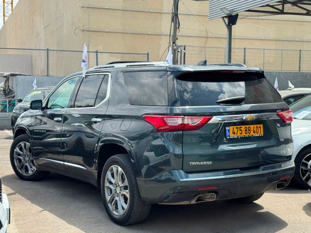 שברולט טראוורס