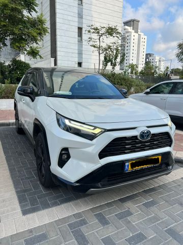 מודעת רכב טויוטה RAV4