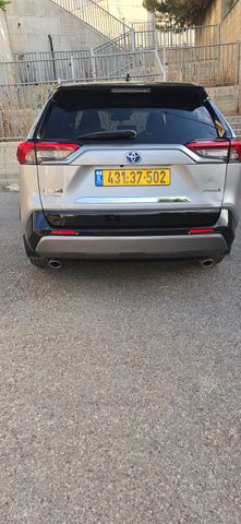 טויוטה RAV4