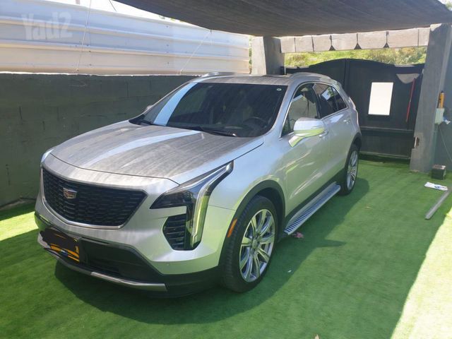 קאדילק XT4