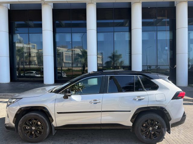 טויוטה RAV4