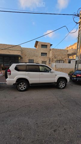 טויוטה לנד קרוזר