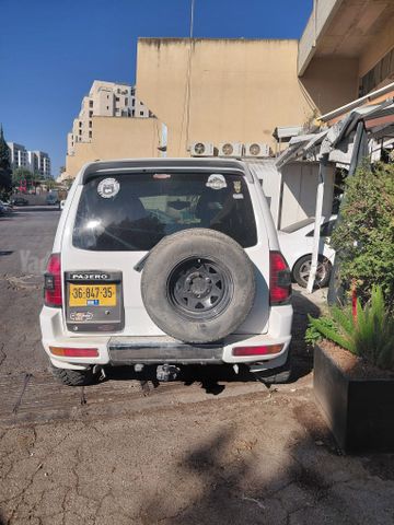 מיצובישי פג'רו