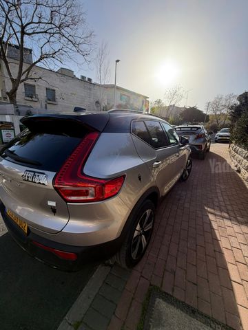 וולוו XC40