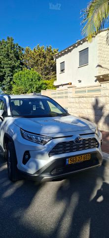 טויוטה RAV4