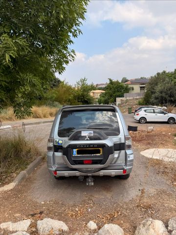 מיצובישי פג'רו