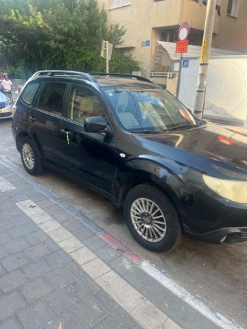 סובארו פורסטר