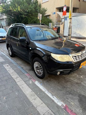 סובארו פורסטר