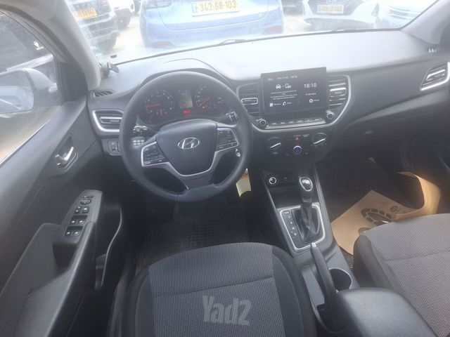יונדאי אקסנט i25