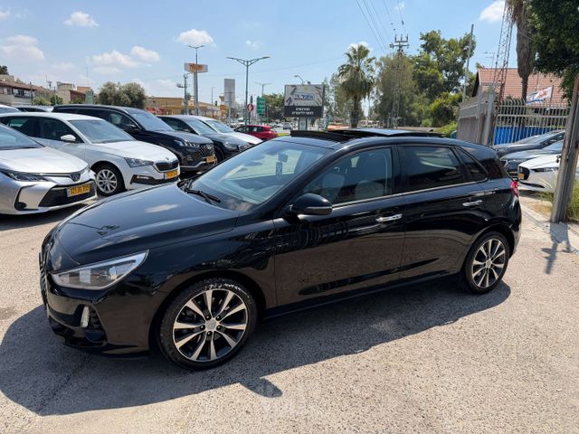 יונדאי i30