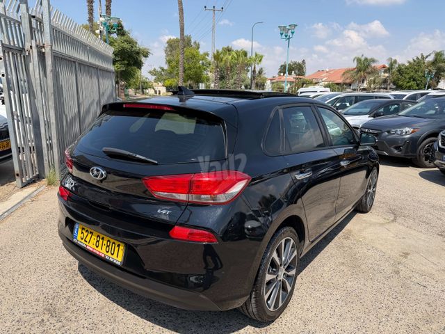 יונדאי i30