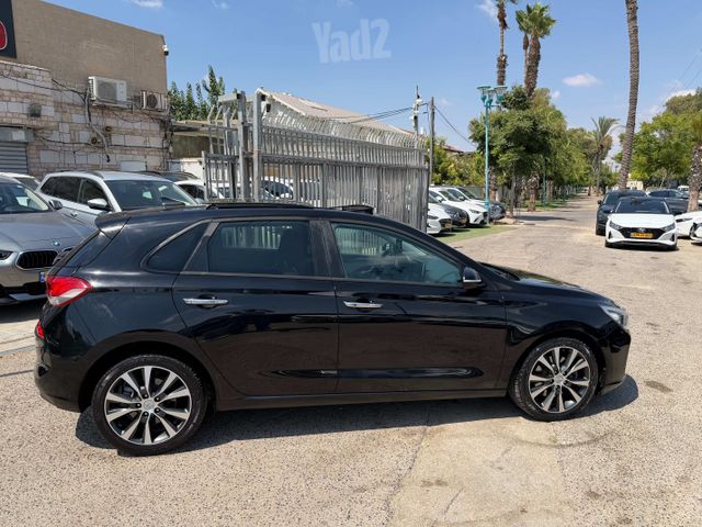 יונדאי i30
