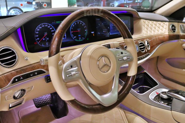 מרצדס-בנץ S-class