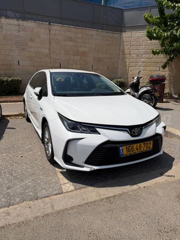 מודעת רכב טויוטה קורולה 1