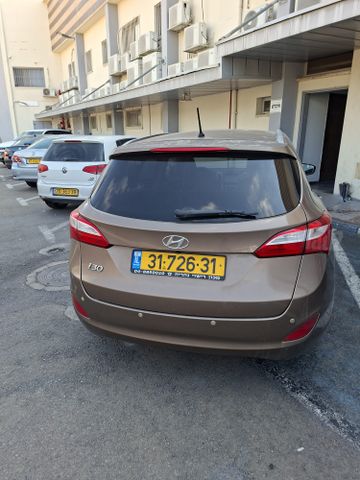 יונדאי i30