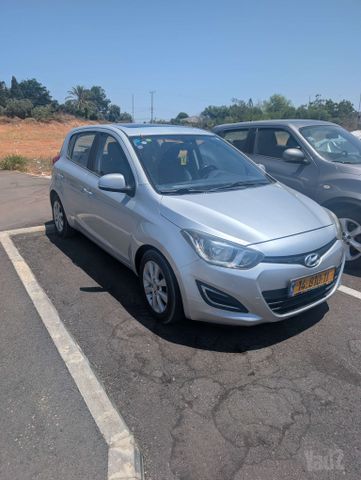 מודעת רכב יונדאי i20